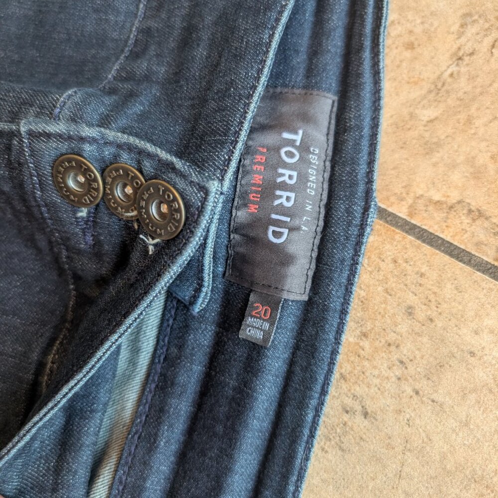 Torrid denim midi pencil skirt - Picture 5 of 5